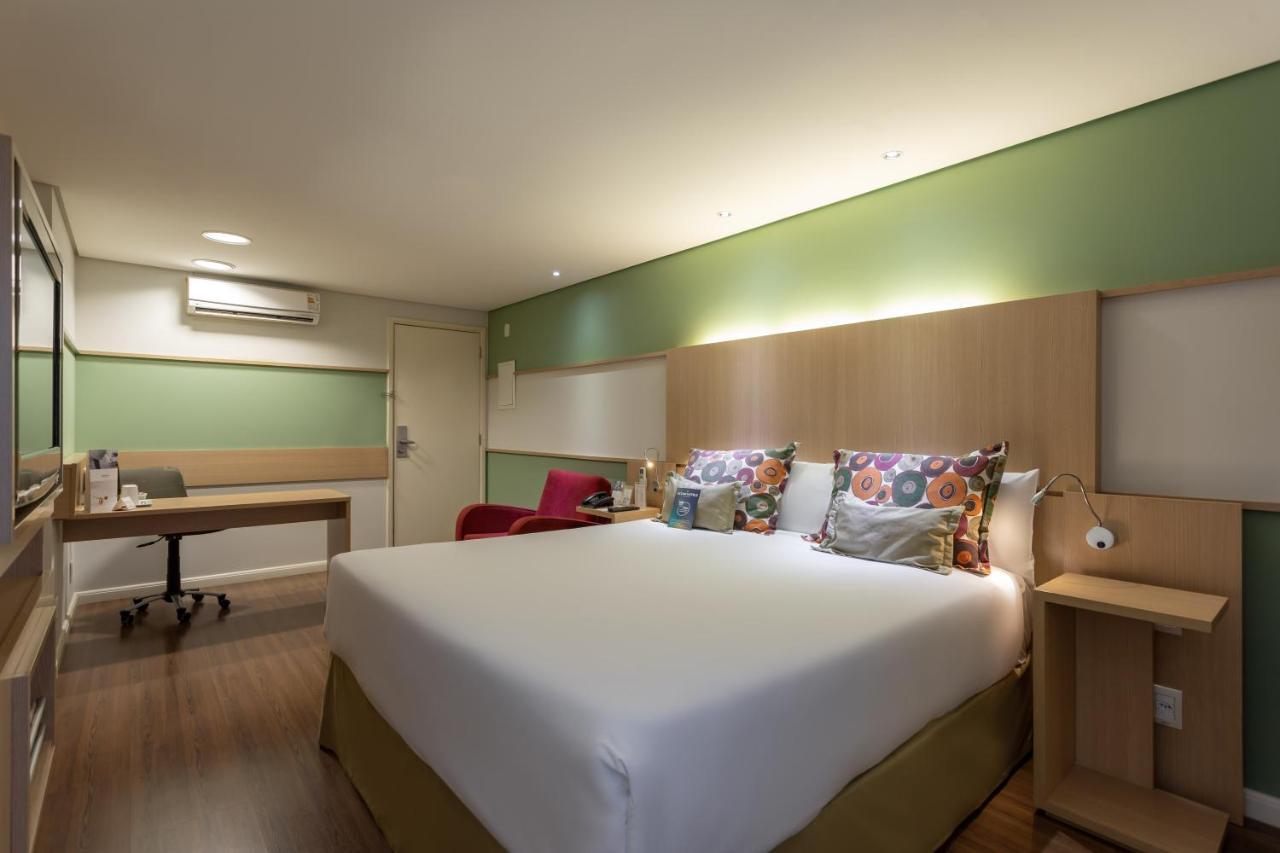 Mercure Nacoes Unidas 酒店 4*