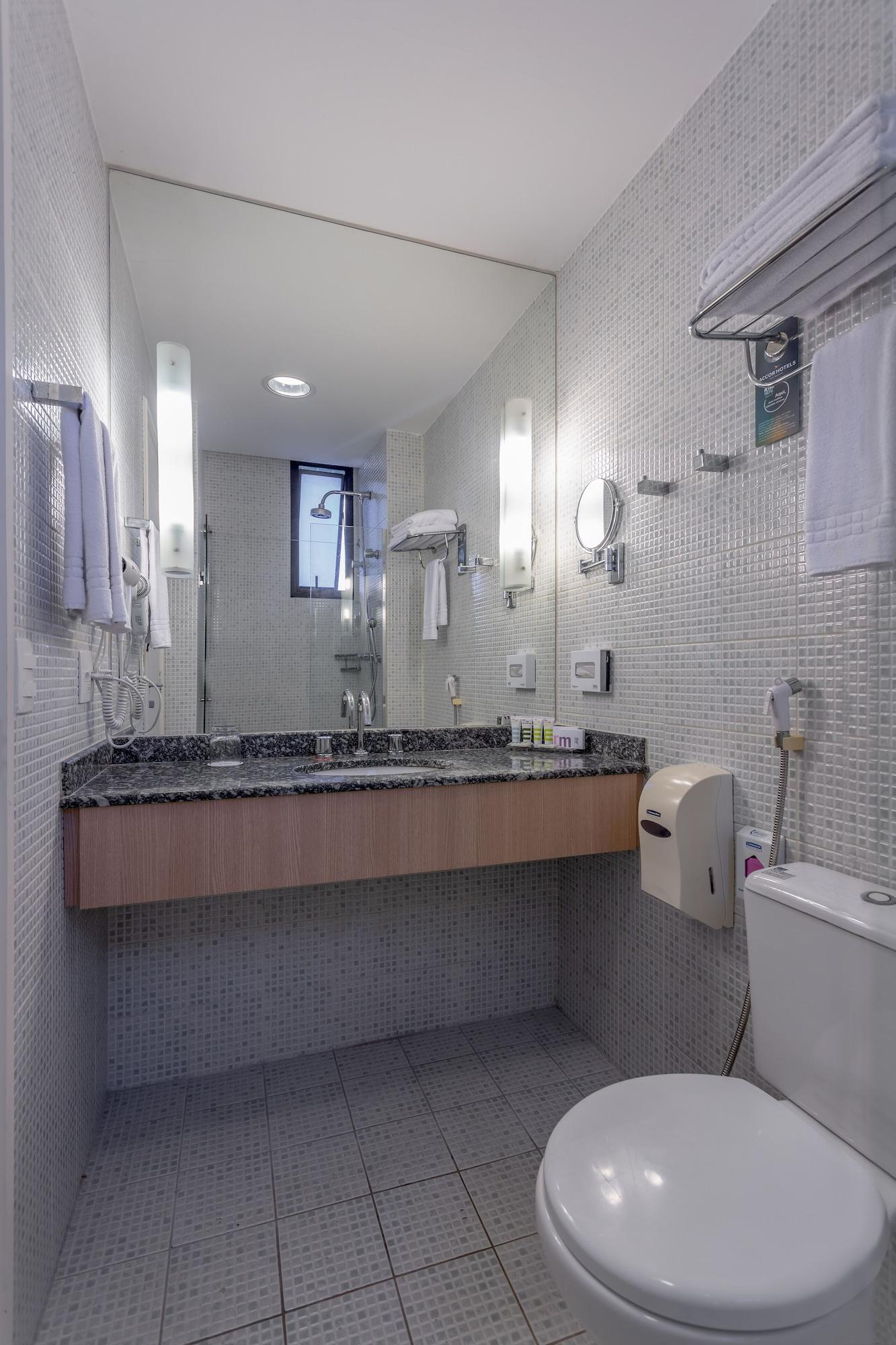 Mercure Naçoes Unidas 4* São Paulo