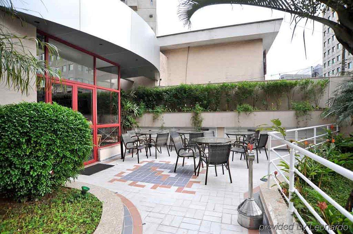 Mercure Naçoes Unidas Hotel 4*