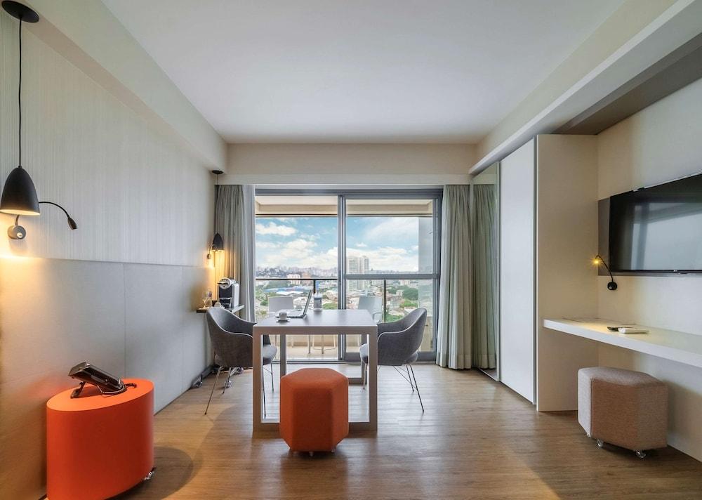 Mercure Naçoes Unidas Hotel
