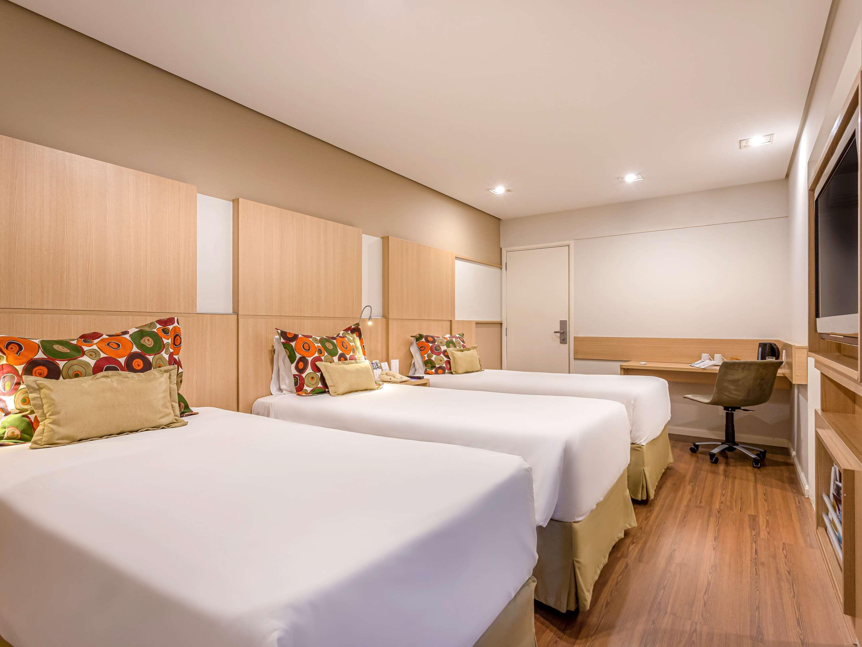 Mercure Naçoes Unidas Hotel 4*